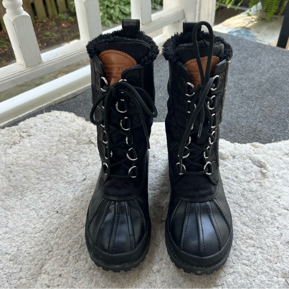 COACH Laura Black Signature Leather/Rubber Silver Hardwear Boots Lace Up Size 7 - Picture 2 of 16